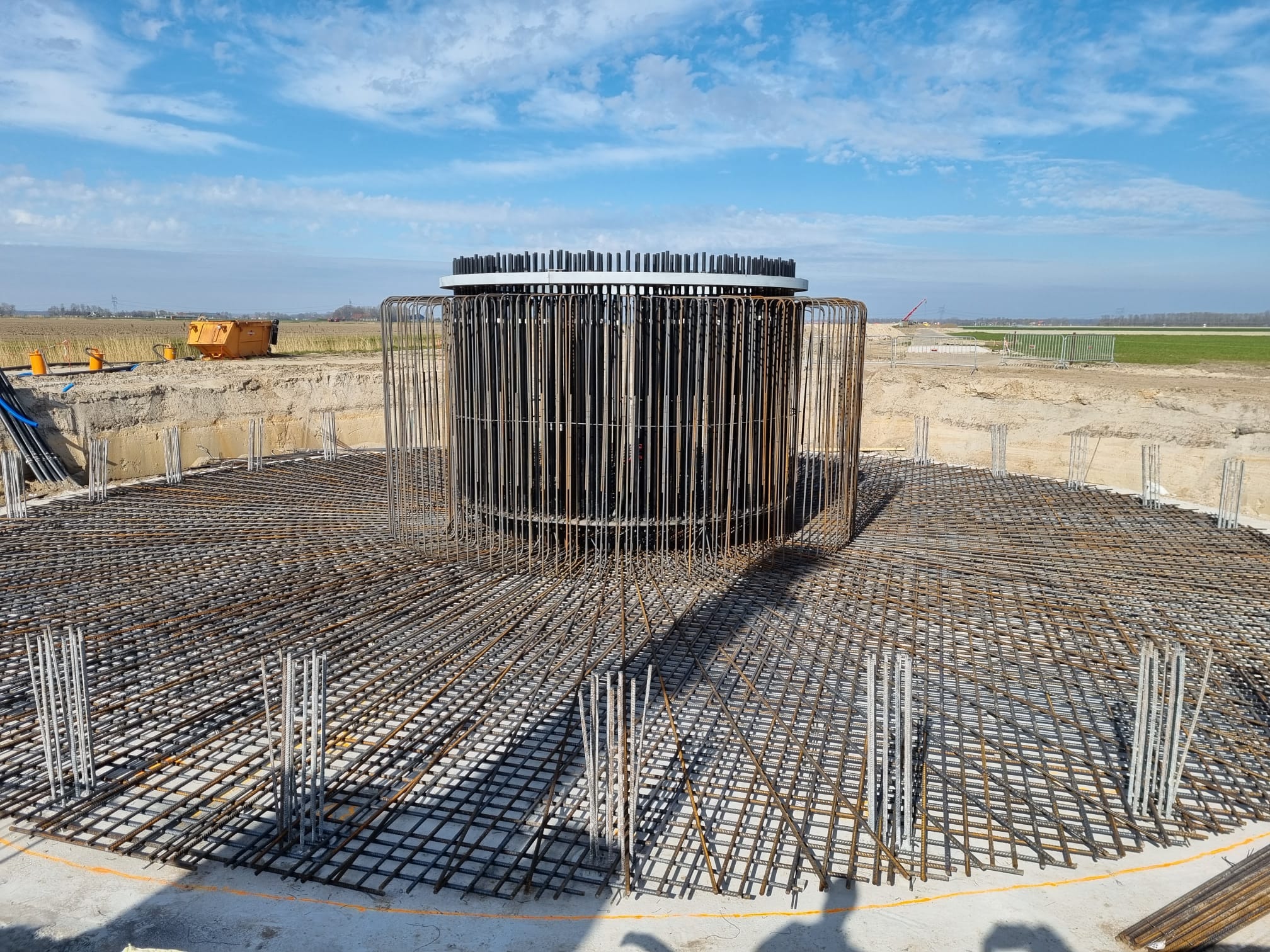 H4A Windenergie maakt een fundering voor een windmolen bij Windpark Groen