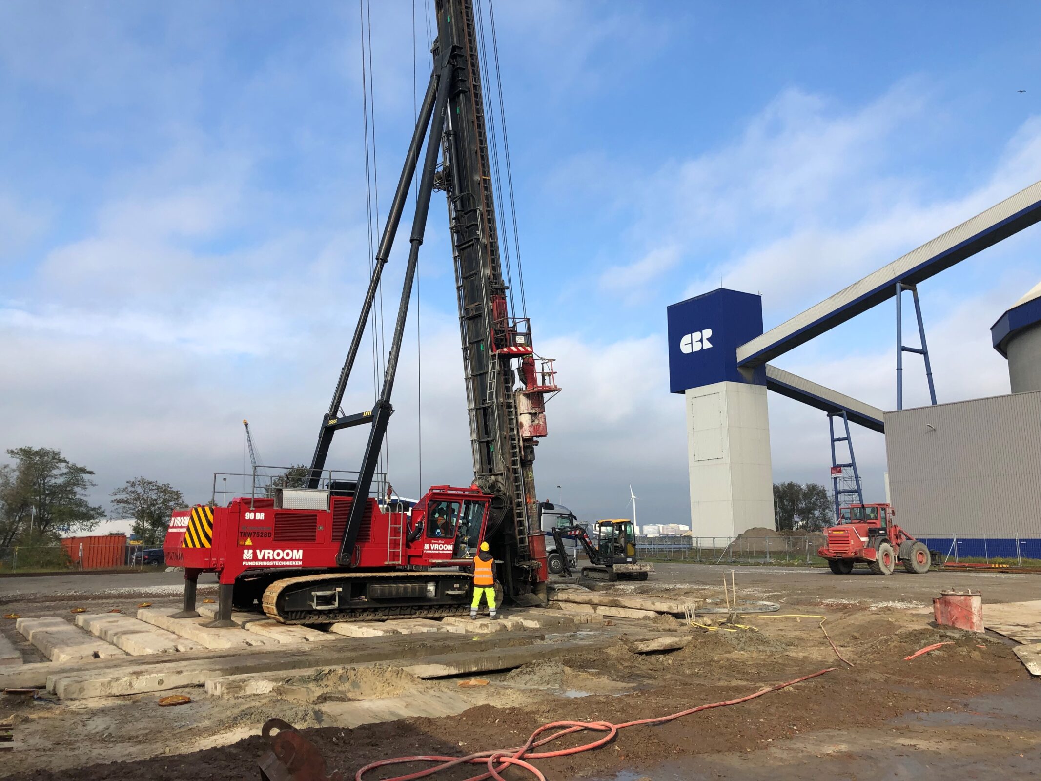 H4A Windenergie maakt een fundering voor een windmolen bij Windpark CBR & Gadot
