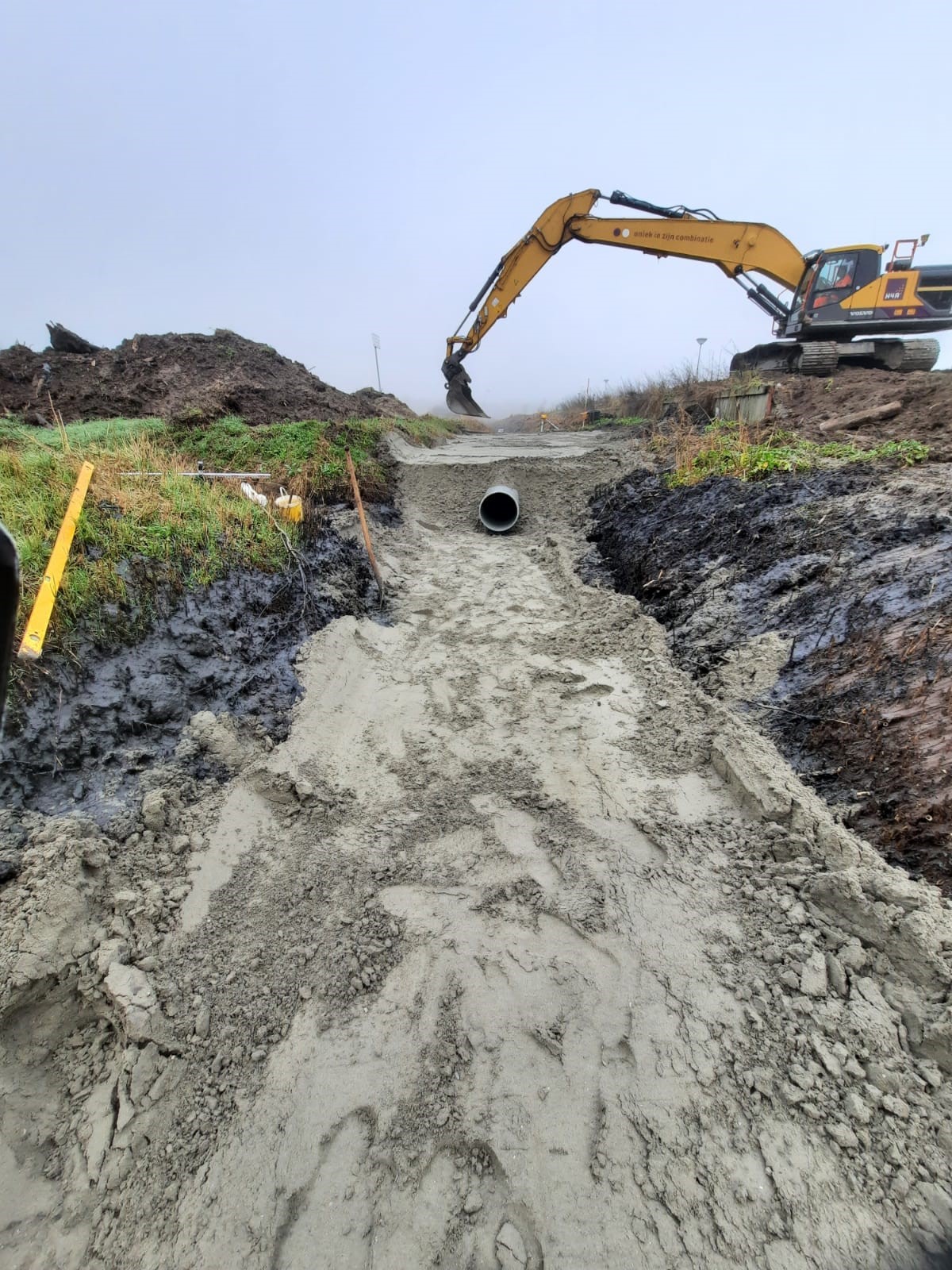 H4A Windenergie maakt een fundering voor een windmolen bij Windpark Streepland