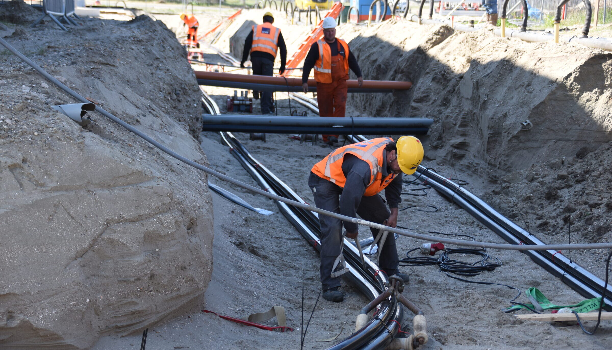 H4A Ondergrondse Netwerken legt voor Stedin kabelwerk aan in Vlissingen