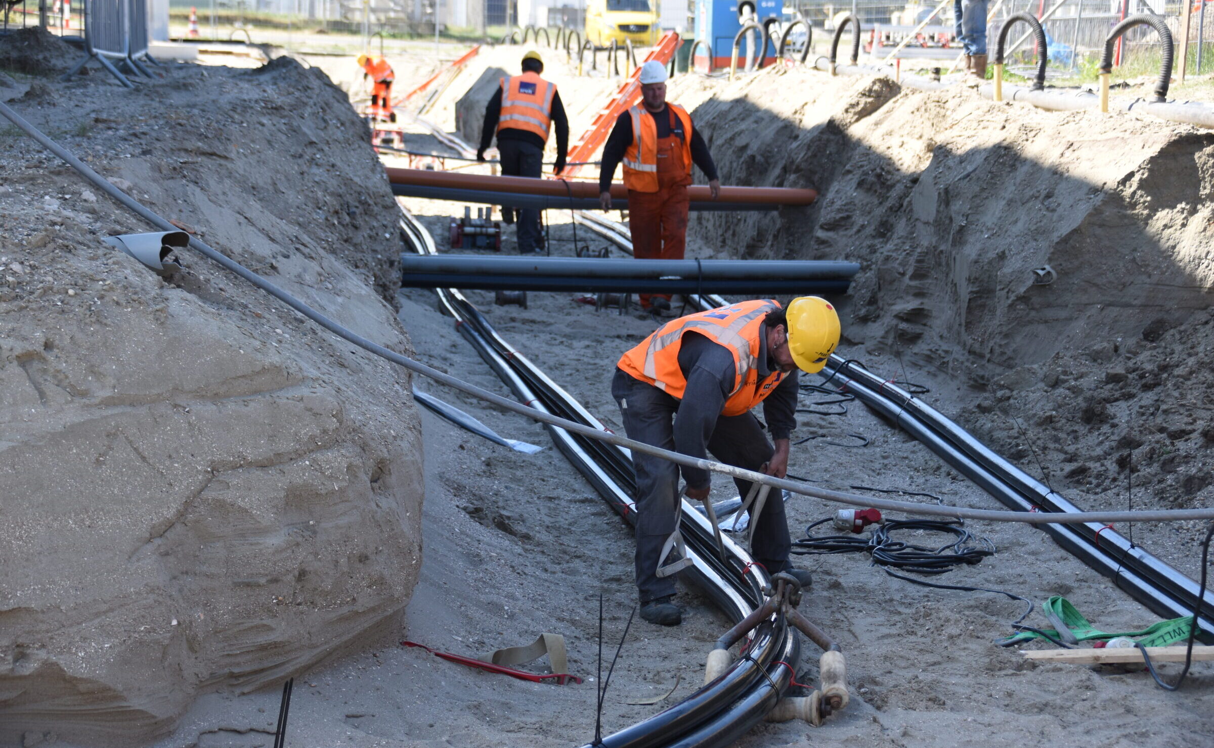 H4A Ondergrondse Netwerken legt voor Stedin kabelwerk aan in Vlissingen