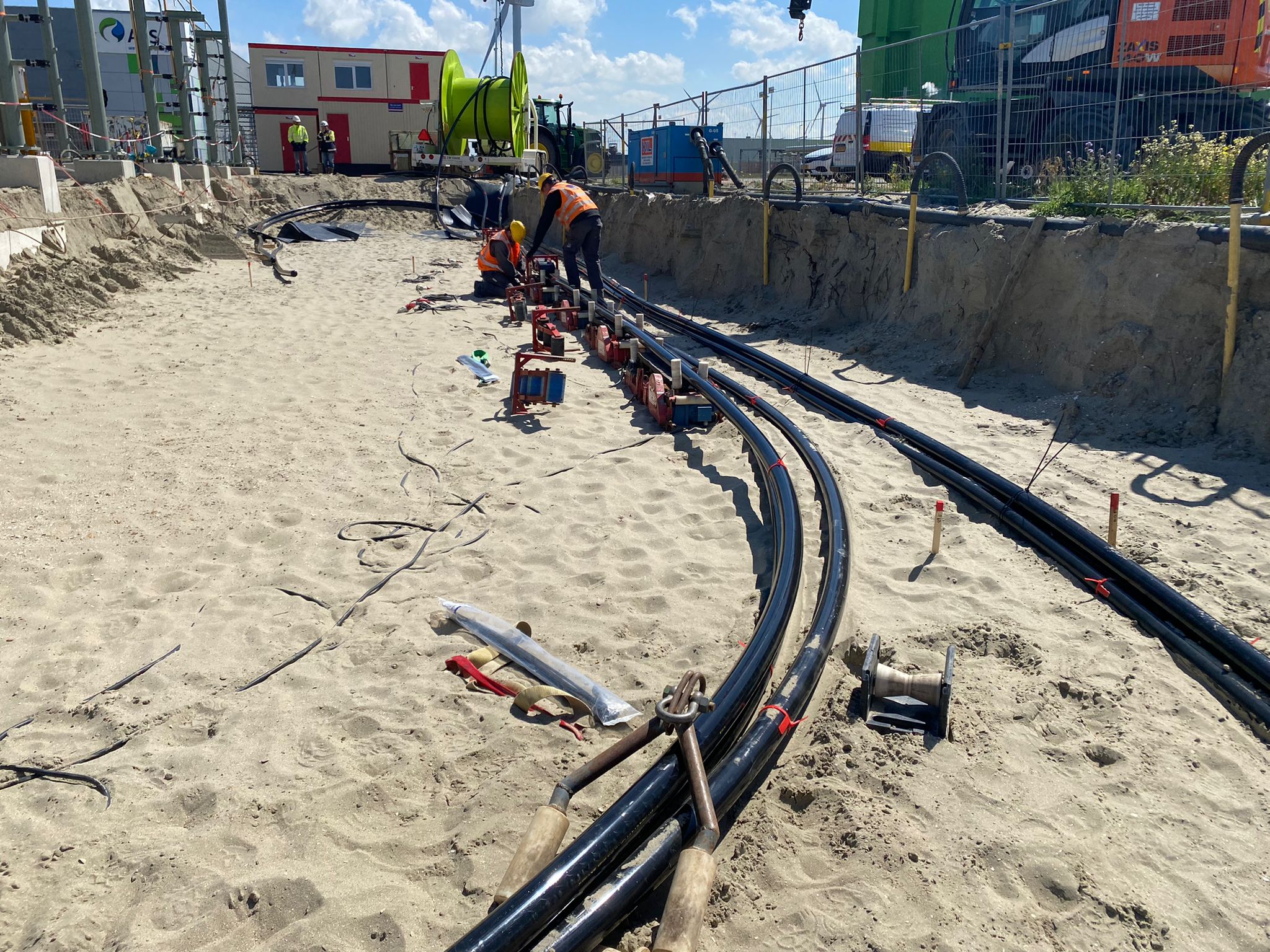 H4A Ondergrondse Netwerken legt voor Stedin kabelwerk aan in Vlissingen
