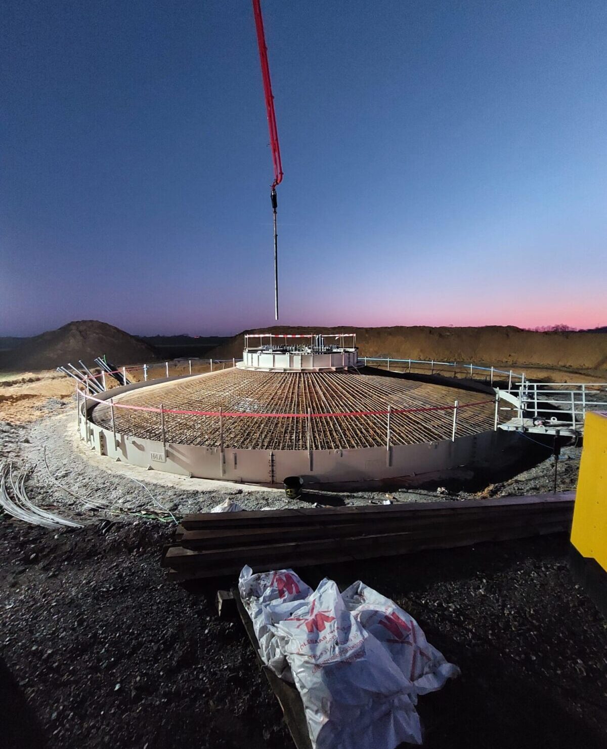 H4A Windenergie maakt een fundering voor een windmolen bij Windpark Engis