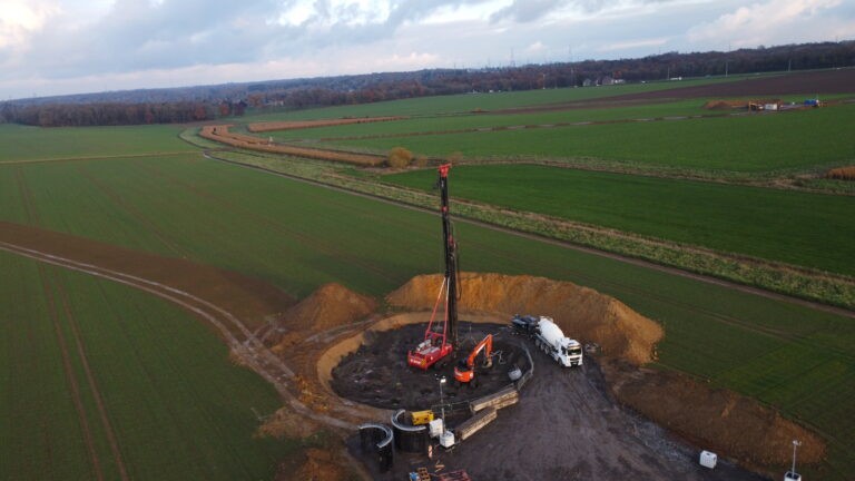 H4A Windenergie maakt een fundering voor een windmolen bij Windpark Engis