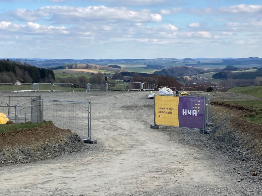 H4A Windenergie maakt een fundering voor een windmolen bij Windpark Sainte-Ode