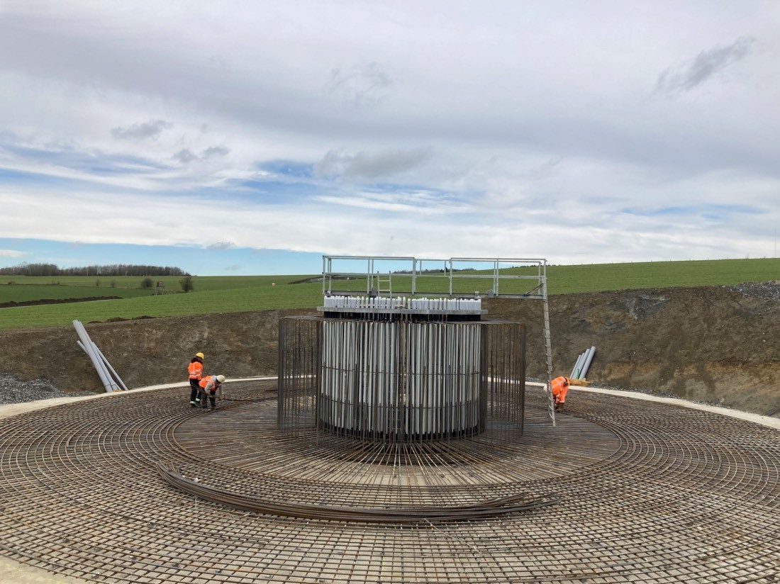 H4A Windenergie maakt een fundering voor een windmolen bij Windpark Sainte-Ode