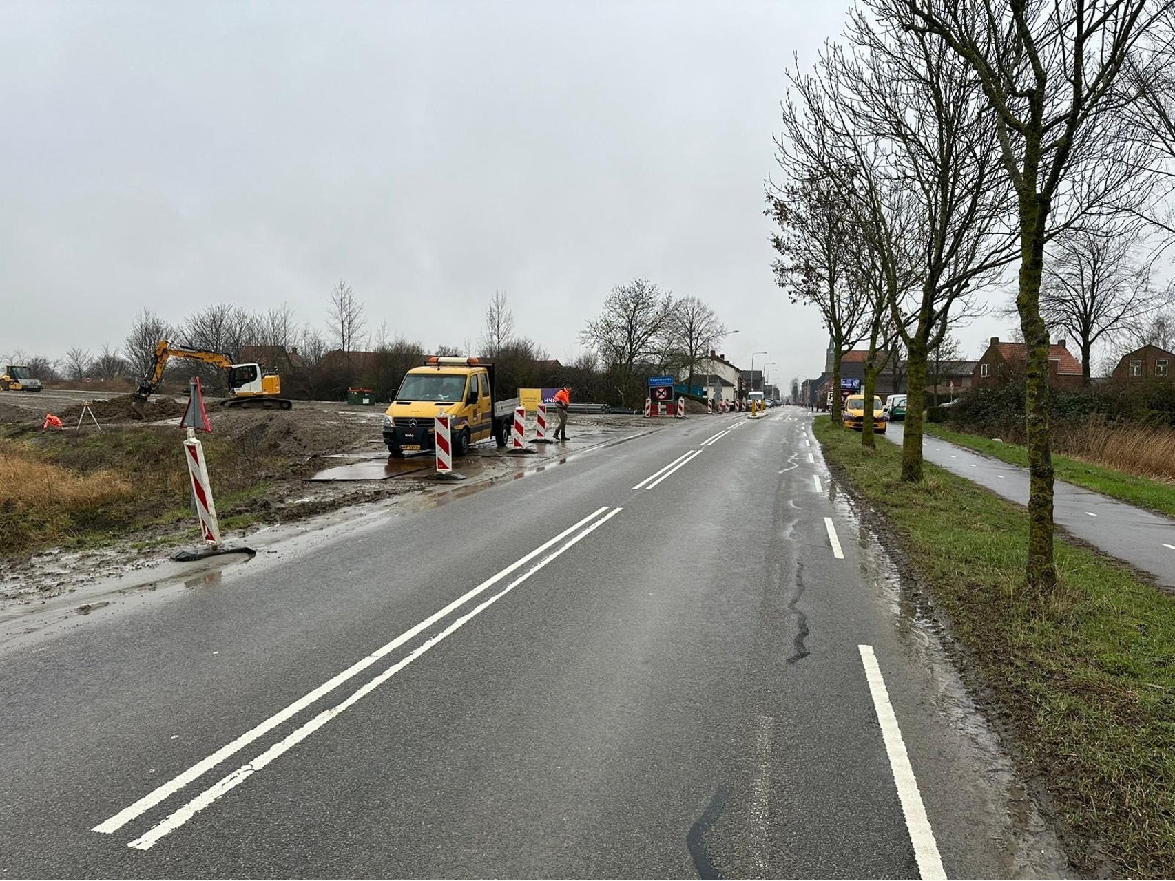 H4A aan het werk voor de nieuwe landbouwweg in Vogelwaarde