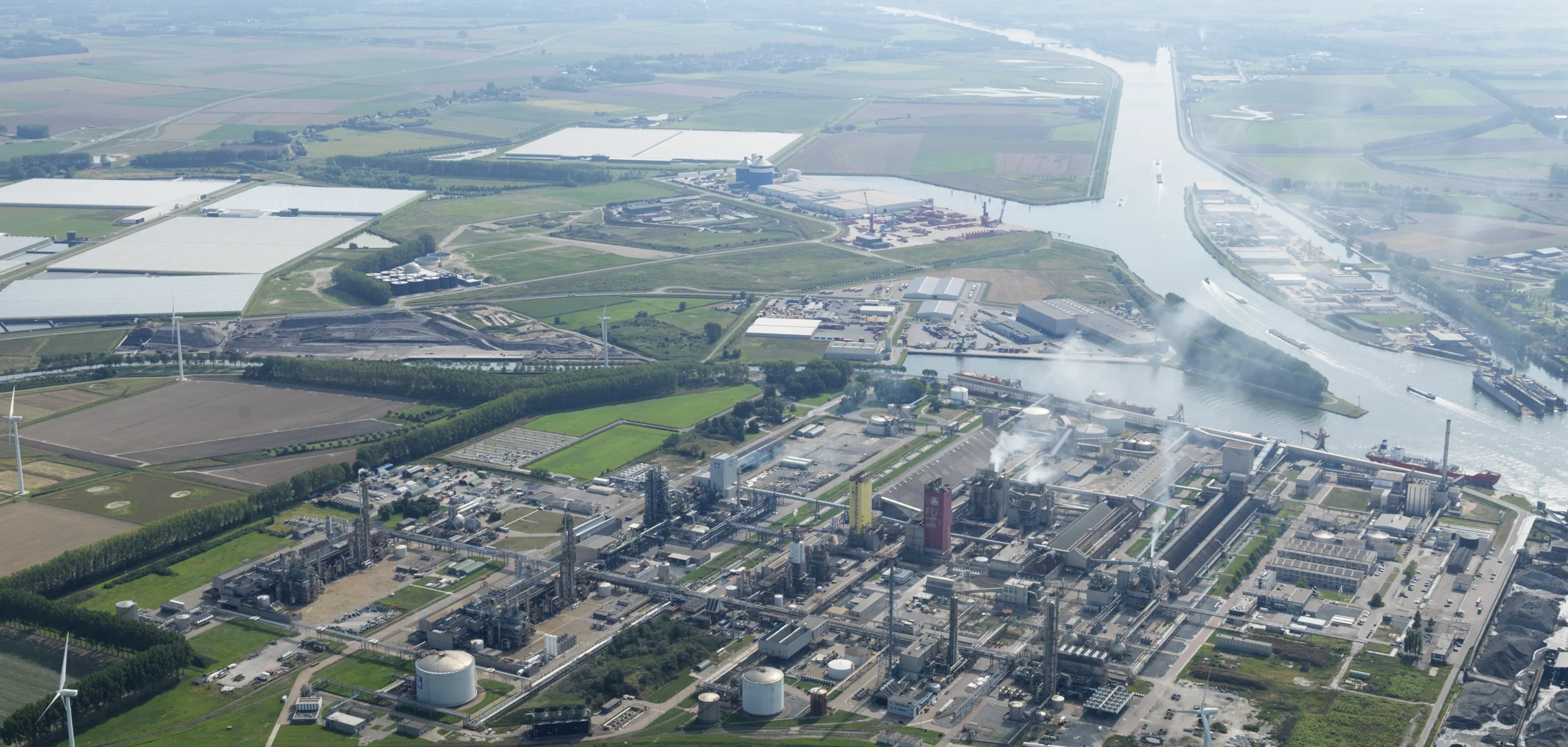 Luchtfoto van Yara in Sluiskil waar H4A Industrie Service