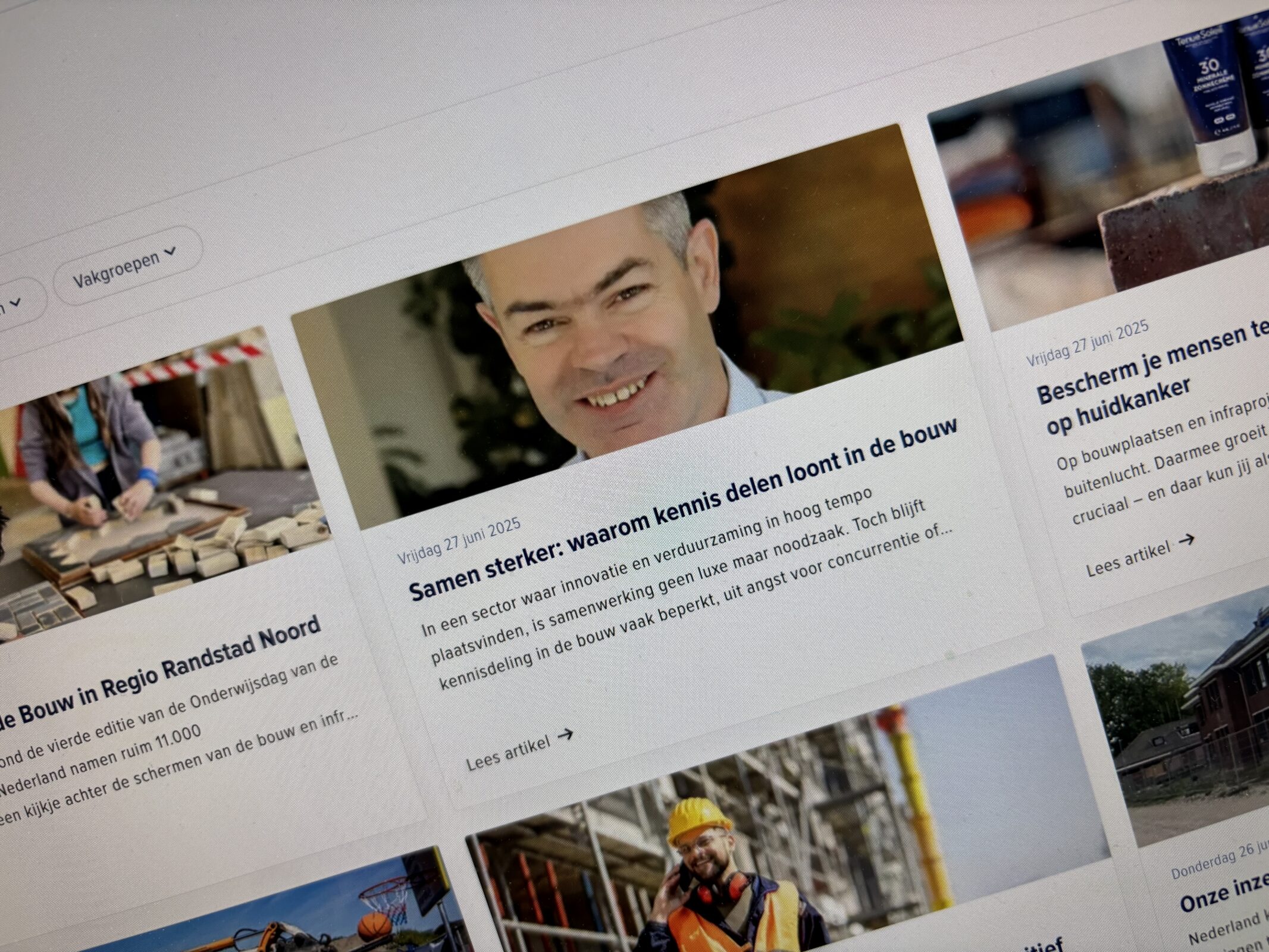 Leonard Pekaar op de website van Bouwend Nederland