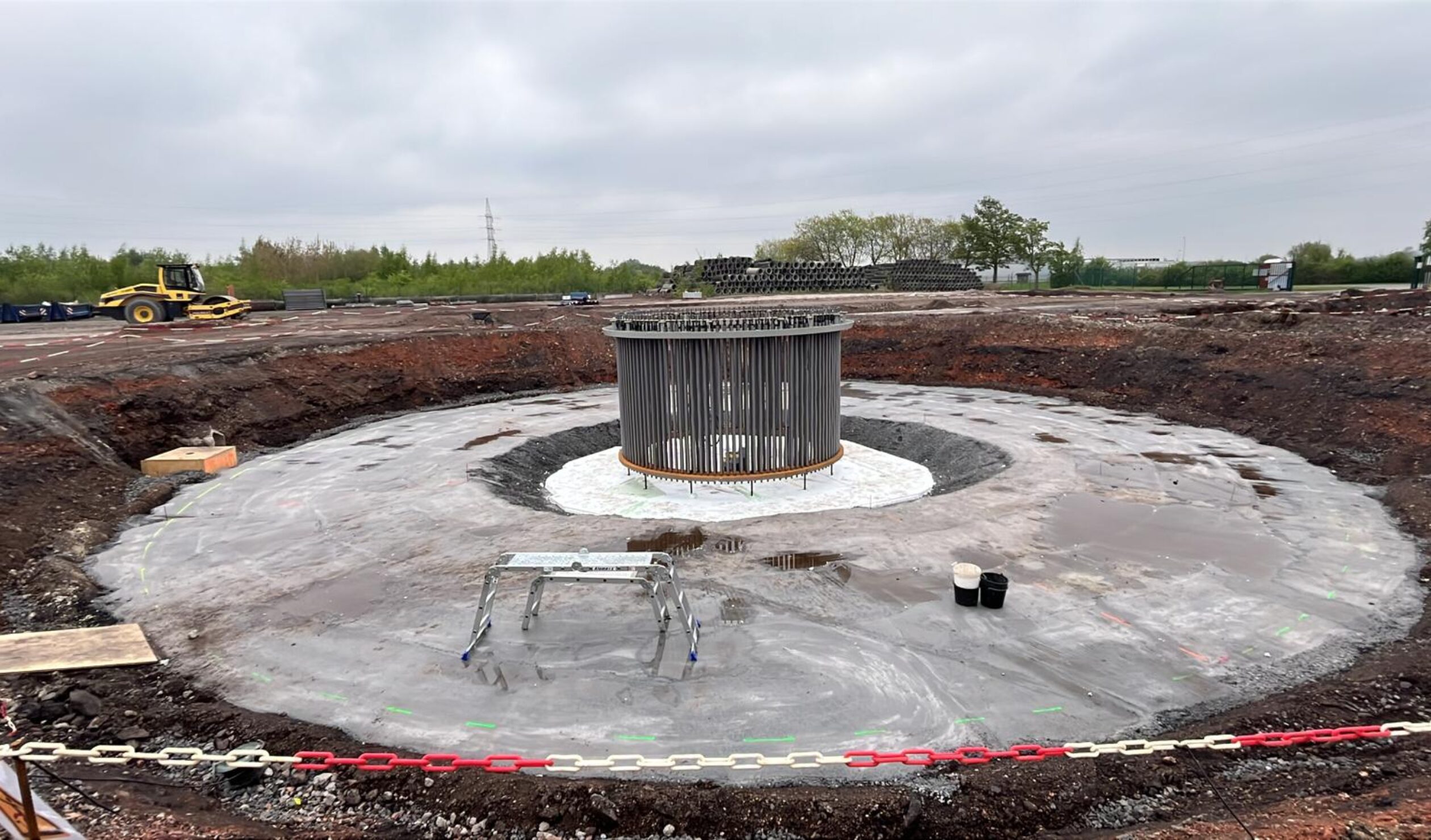 H4A Windenergie maakt een fundering voor een windmolen bij de windpark De Bonte Ghlin